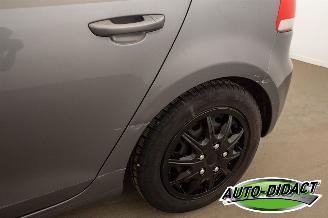 Volkswagen Golf 1.6 TDI BlueMotion Clima picture 24