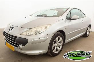 uszkodzony samochody osobowe Peugeot 307 2.0-16V Clima Leder 2008/2