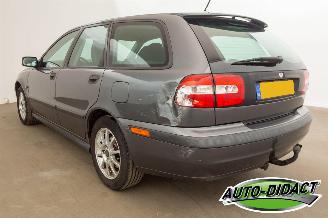 Volvo V-40 1.8 Airco picture 3