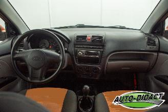 Kia Picanto 1.0 LXE X-tra picture 19