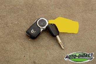 Citroën DS3 1.6 e-HDi Clima So Chic picture 22