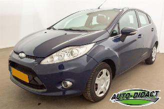 krockskadad bil auto Ford Fiesta 1.25 Clima Titanium 2009/8