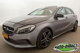 Auto incidentate Mercedes A-klasse A180 Automaat Elek Dak Navi Camera Ambition 2017/6