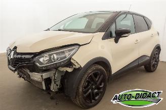 Schadeauto Renault Captur 1.2 TCe Automaat Clima Navi Camera Leder Dynamique 2014/10