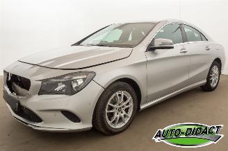 uszkodzony samochody osobowe Mercedes Cla-klasse 200d Automaat Clima Navi Leder CARPAS 2017/8