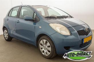 Toyota Yaris 1.3 VVTi Sol Airco picture 2