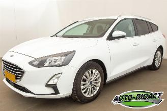 Unfallwagen Ford Focus 1.0 EcoBoost Automaat Clima Navi Camera Titanium X Business 2021/7