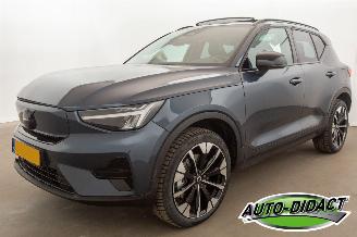 krockskadad bil auto Volvo EX40 Single Motor Extended Range Plus 82 kWh 2025/10