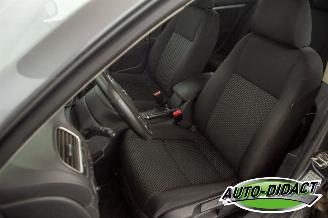 Volkswagen Golf 1.6 TDI Clima Navi Trendline picture 27
