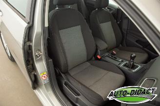 Volkswagen Golf 1.6 TDI Clima Navi Trendline picture 22