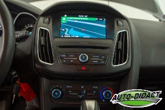Ford Focus 1.0 Trend Automaat Motorschade Navi Airco picture 12