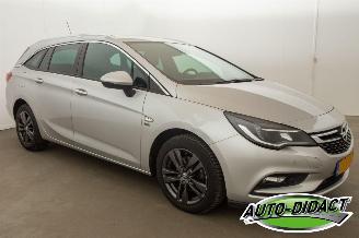 Opel Astra 1.4T Automaat Clima Navi 120 Jaar Edition picture 2