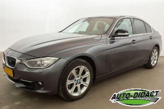 Coche accidentado BMW 3-serie 320i 135kw Executive Navi Clima 2013/2