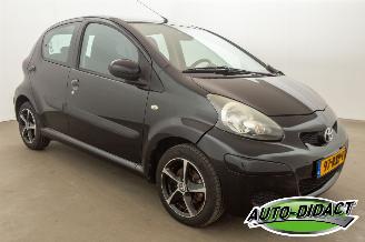 Toyota Aygo 1.0-12V Airco picture 2