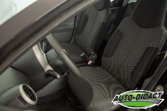 Toyota Aygo 1.0-12V Airco picture 21