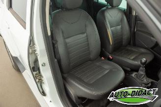 Dacia Duster 1.5 dCi Navi Camera Airco Leder Prestige picture 18