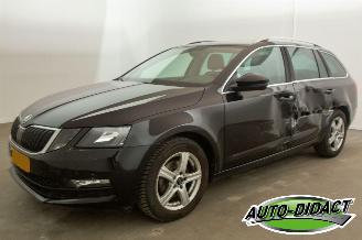 Coche accidentado Skoda Octavia 1.0 TSI Automaat Airco Greentech Ambition 2017/7