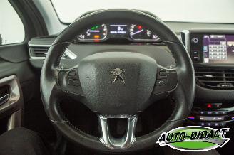 Peugeot 2008 1.2 60kW Navi Clima Access picture 5
