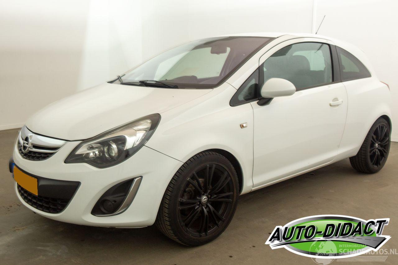 Opel Corsa 1.2-16V Airco Navi Cosmo