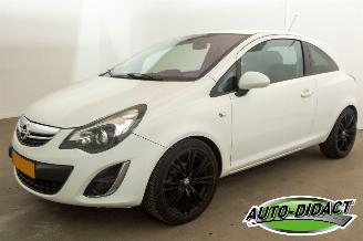 uszkodzony samochody osobowe Opel Corsa 1.2-16V Airco Navi Cosmo 2014/6
