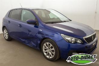 Peugeot 308 1.2 Style Clima Navi picture 2