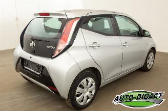 Toyota Aygo 1.0 X-Play Airco Camera picture 4
