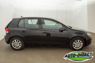 Volkswagen Golf 1.6 TDI 77kW Clima picture 33