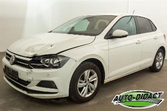 damaged passenger cars Volkswagen Polo 1.0 TSI 70kW Navi Clima Comfortline 2018/5