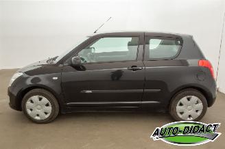 Suzuki Swift 1.3 Cool  Airco picture 31