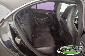 Mercedes Cla-klasse 200 Edition 1 Open dak picture 28