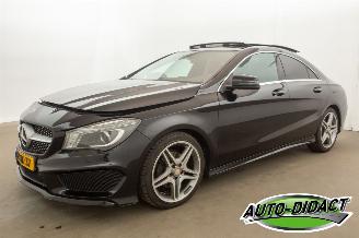Damaged car Mercedes Cla-klasse 200 Edition 1 Open dak 2013/5