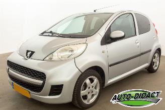 krockskadad bil auto Peugeot 107 1.0-12V Black & Silver 2012/1