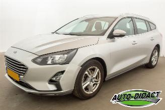 škoda osobní automobily Ford Focus Wagon - 1.0 EcoBoost Hybrid - Navi - Camera - Trend Edition Business 2021/10