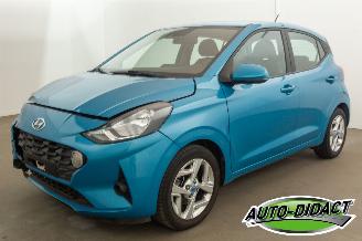 Damaged car Hyundai I-10 1.0 49kW Automaat 31.592 km Airco Navi Camera 2021/7