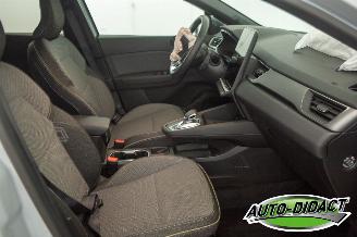 Renault Captur 1.6 E-Tech Full Hybrid 145 techno picture 21