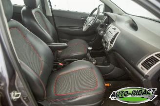 Hyundai I-20 1.4i Clima i-Catcher picture 19