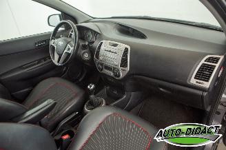Hyundai I-20 1.4i Clima i-Catcher picture 18