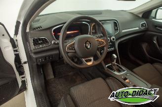 Renault Mégane 1.6 E-Tech Plug-In Hybrid 160 Equilibre picture 26