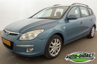 uszkodzony samochody osobowe Hyundai I-30 1.6i Clima Dynamic Business 2009/5