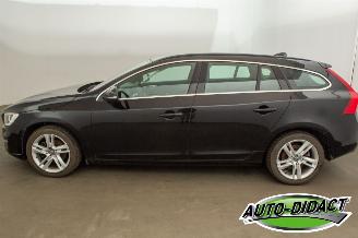 Volvo V-60 2.0 D3 Navi Summum picture 35