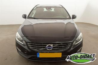 Volvo V-60 2.0 D3 Navi Summum picture 32