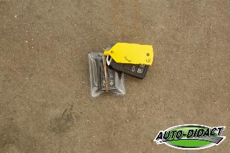 Volvo V-60 2.0 D3 Navi Summum picture 27