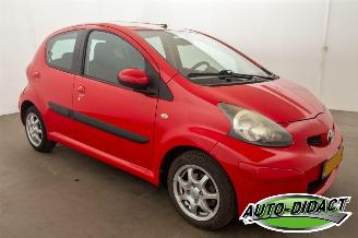 Toyota Aygo 1.0-12V Automaat Airco Comfort picture 2