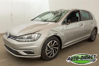 krockskadad bil auto Volkswagen Golf 1.5 TSI Automaat Navi Camera Clima Comfortline 2019/6