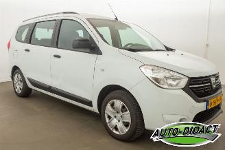 Dacia Lodgy 1.3 TCe 7p. Airco Navi Camera Comfort picture 2