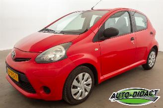 Schadeauto Toyota Aygo 1.0 VVT-i Comfort koppeling defect 2012/3