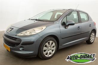 Auto incidentate Peugeot 207 1.4-16V Airco Color-line 2007/10