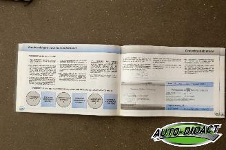 Peugeot 107 1.0-12V XS Airco picture 21