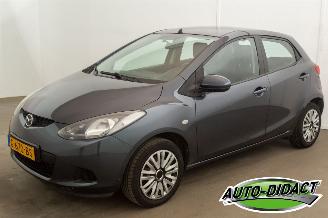 Vaurioauto  passenger cars Mazda 2 1.3 Airco 2008/1