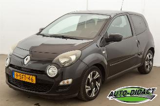 Coche accidentado Renault Twingo 1.2 16V Automaat Airco Dynamique 2013/10